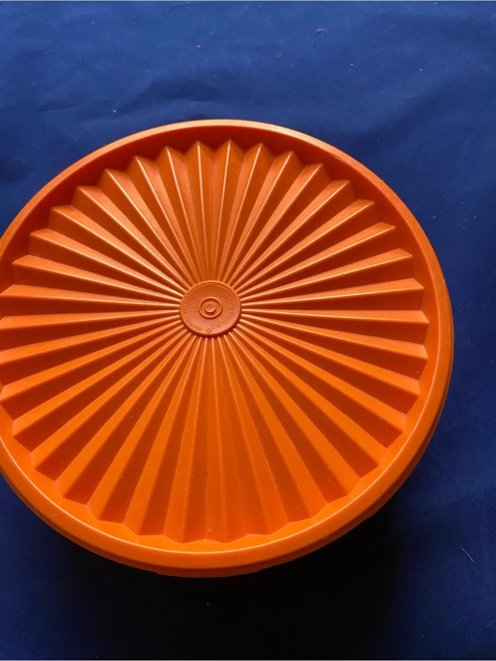 Vintage Tupperware Servalier Orange Canister 8 Cups